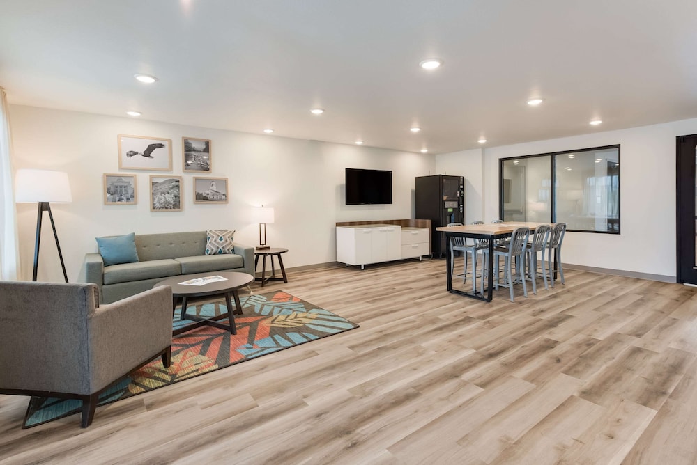 WoodSpring Suites Meridian 20/27