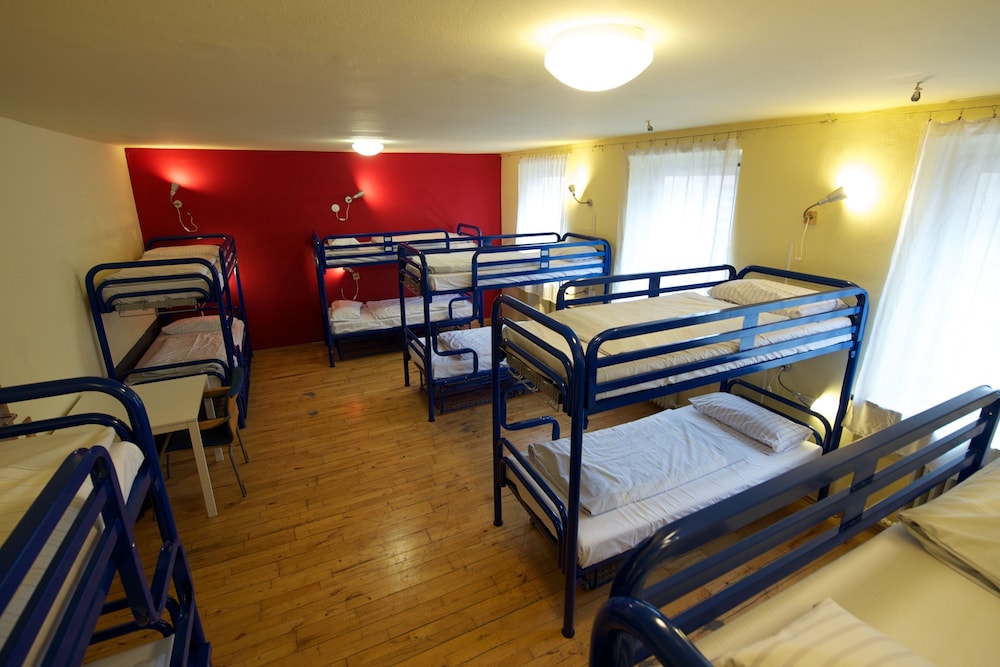 The 4 You Hostel Hotel 42/58