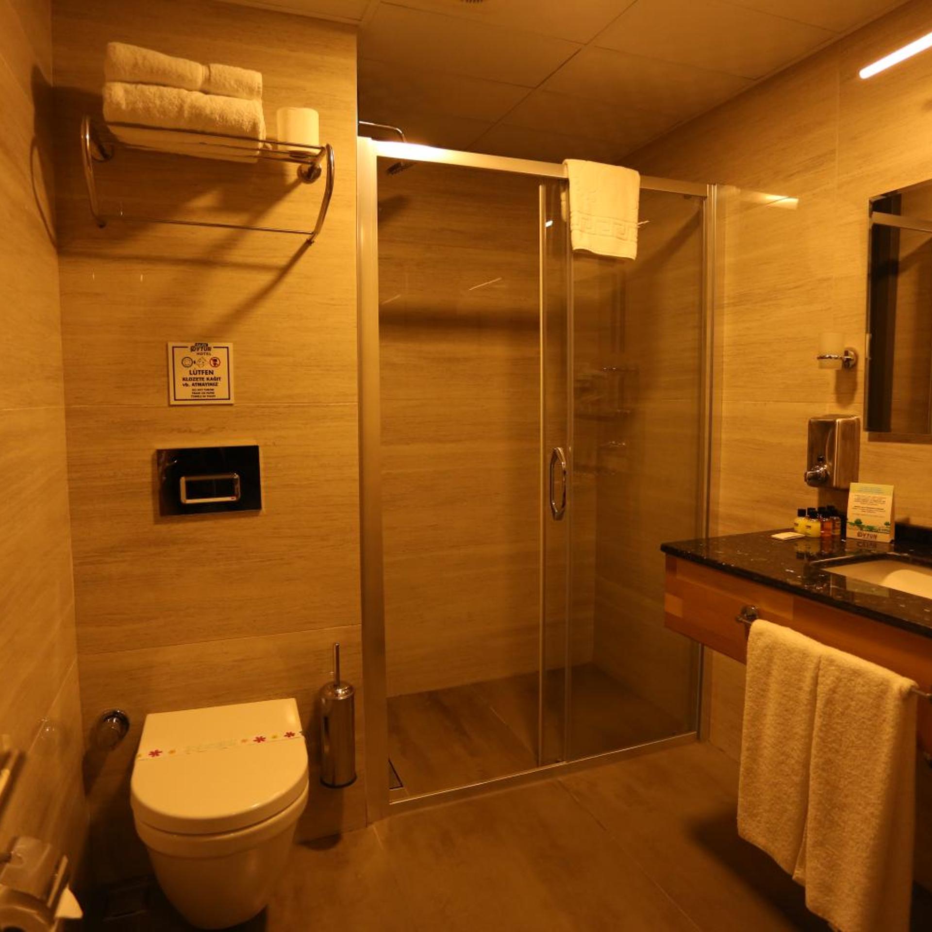 Oytun Hotel 51/52