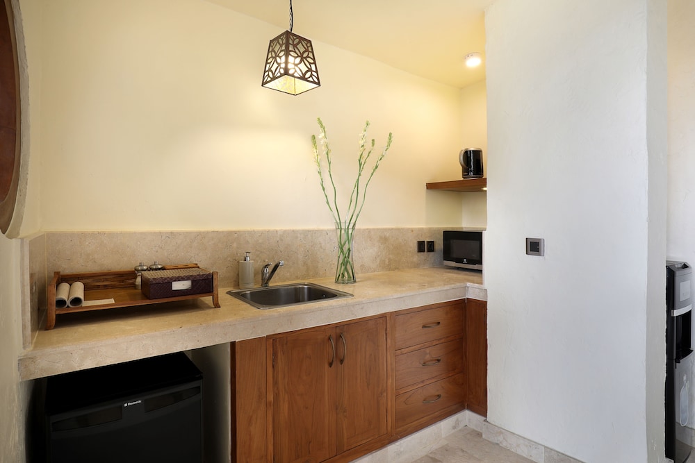 Impiana Private Villas Seminyak Hotel 40/44