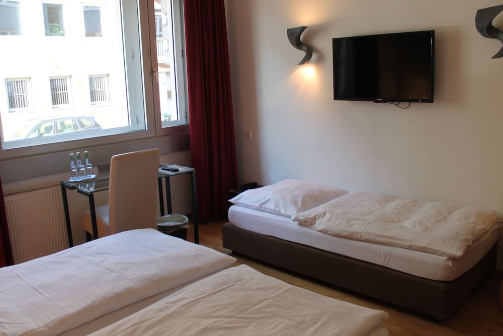 Hotel Stern 17/50