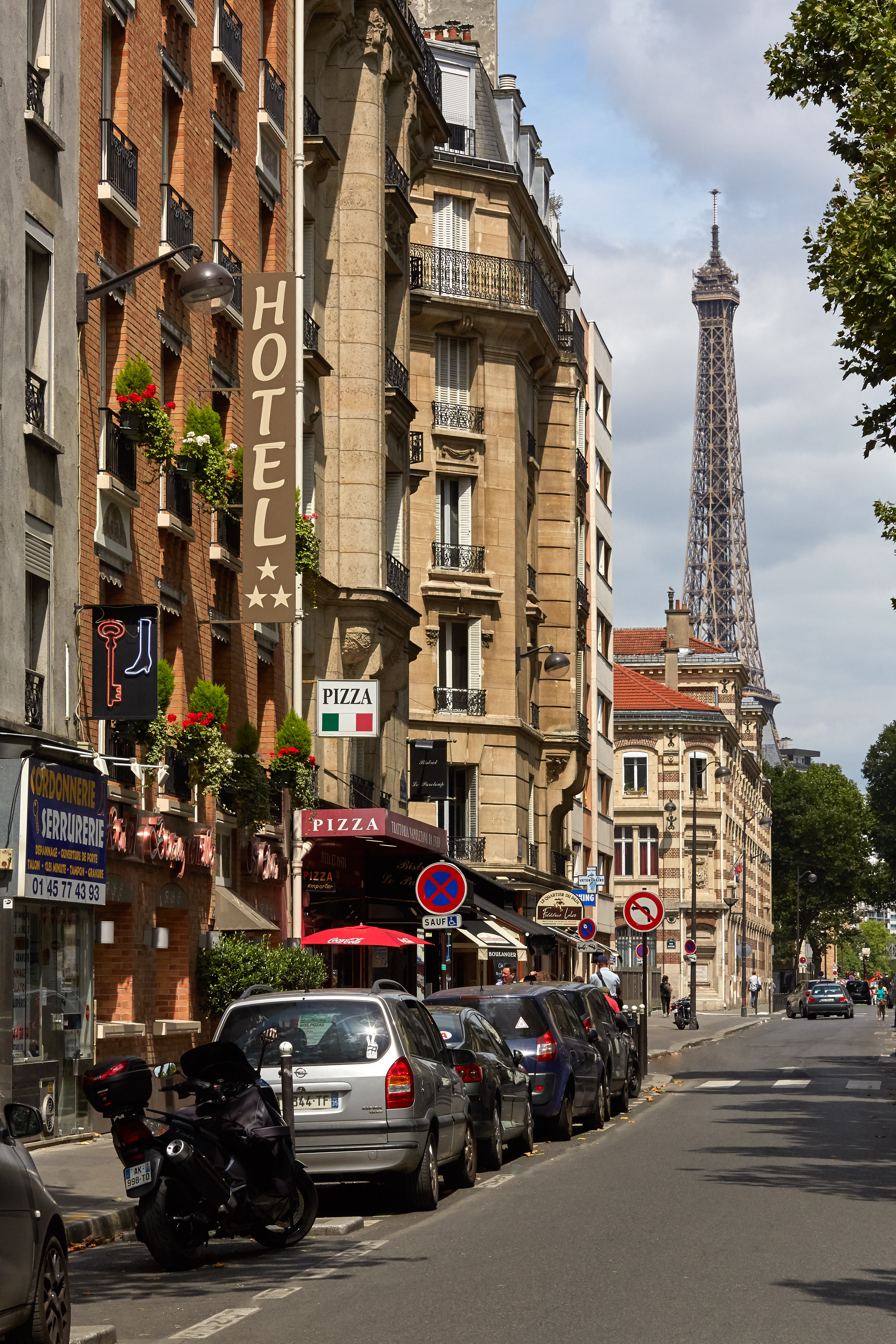 Hotel Beaugrenelle Saint-Charles 52/57