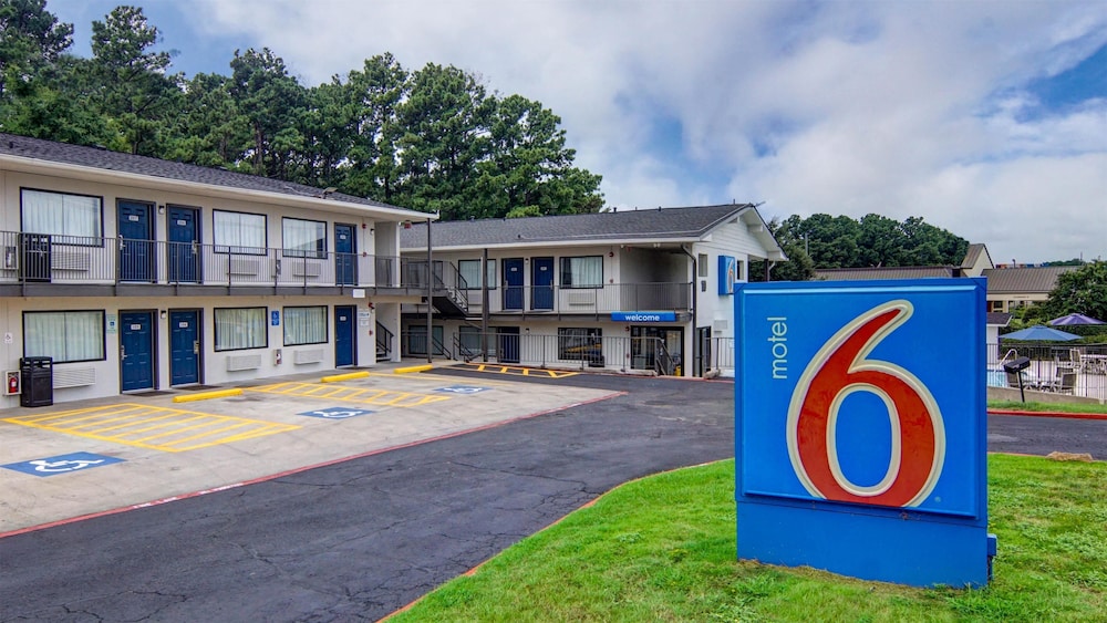 Motel6 Longview, TX 56/64