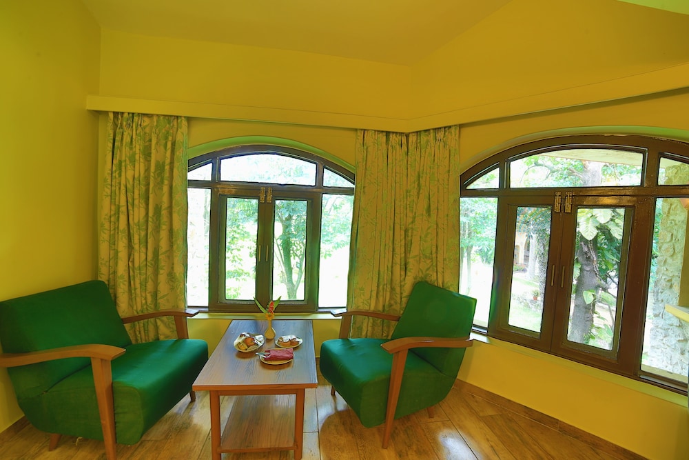 CAMA RAJPUTANA CLUB RESORT 10/17