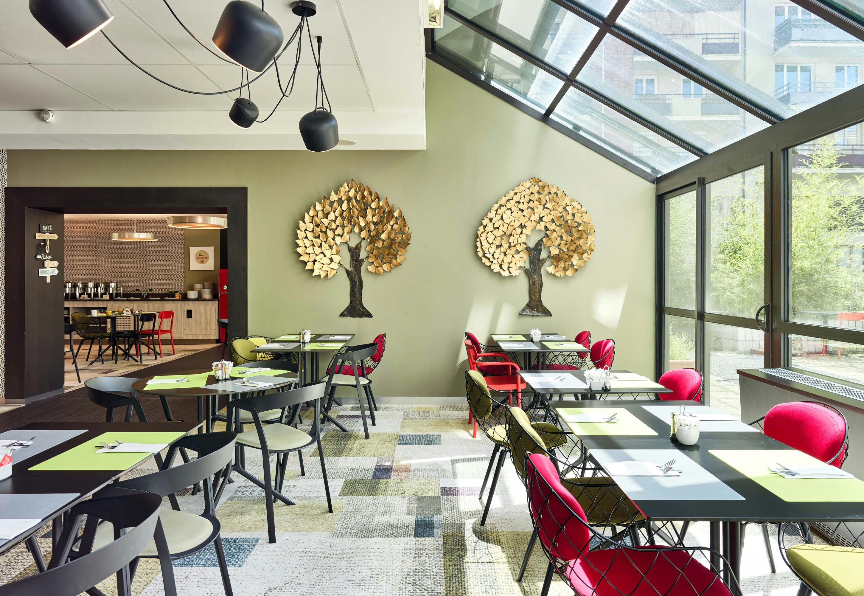 B&B Hotel Saint Quentin en Yvelines Centre Gare 20/32