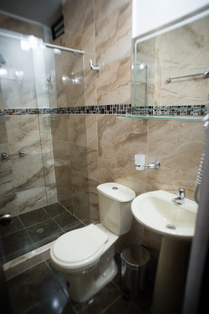 Hotel Roosevelt Plaza 47/55