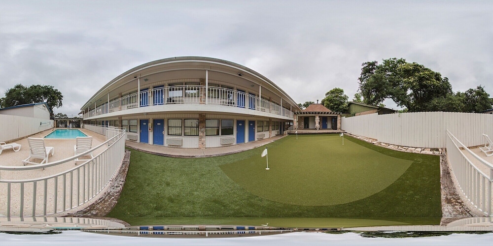 Motel6 Boerne, TX in BOERNE - TX