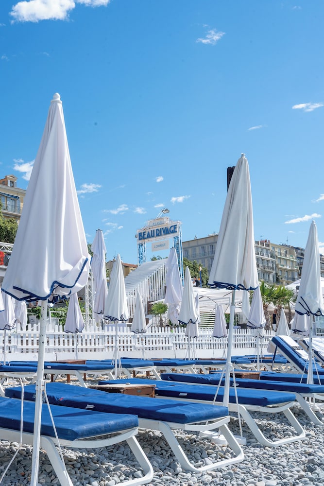 Hotel Beau Rivage 73/77
