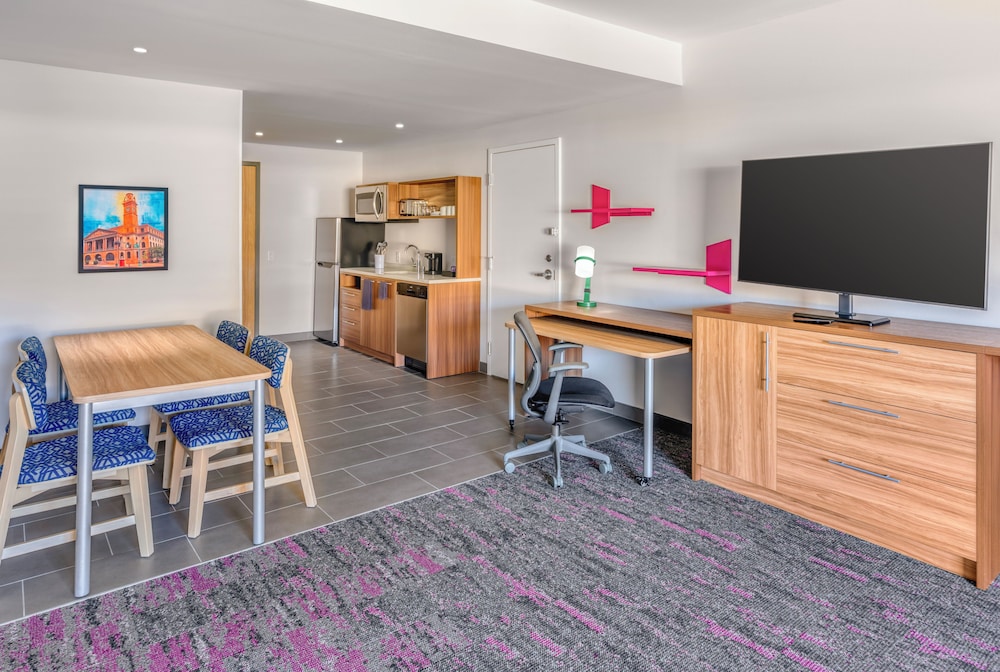 Home2 Suites by Hilton Carson City 38/46