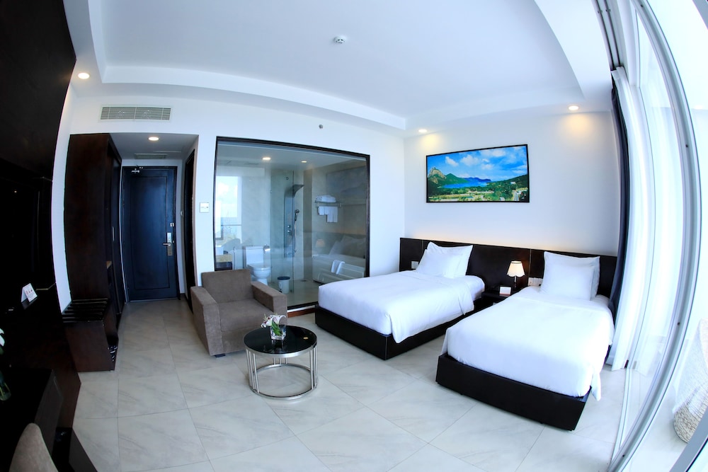 Orson Hotel and Resort Con Dao 9/50