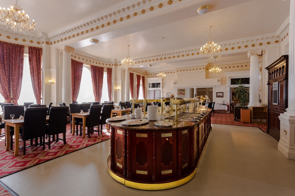 Grand Burstin Hotel Folkestone 41/57