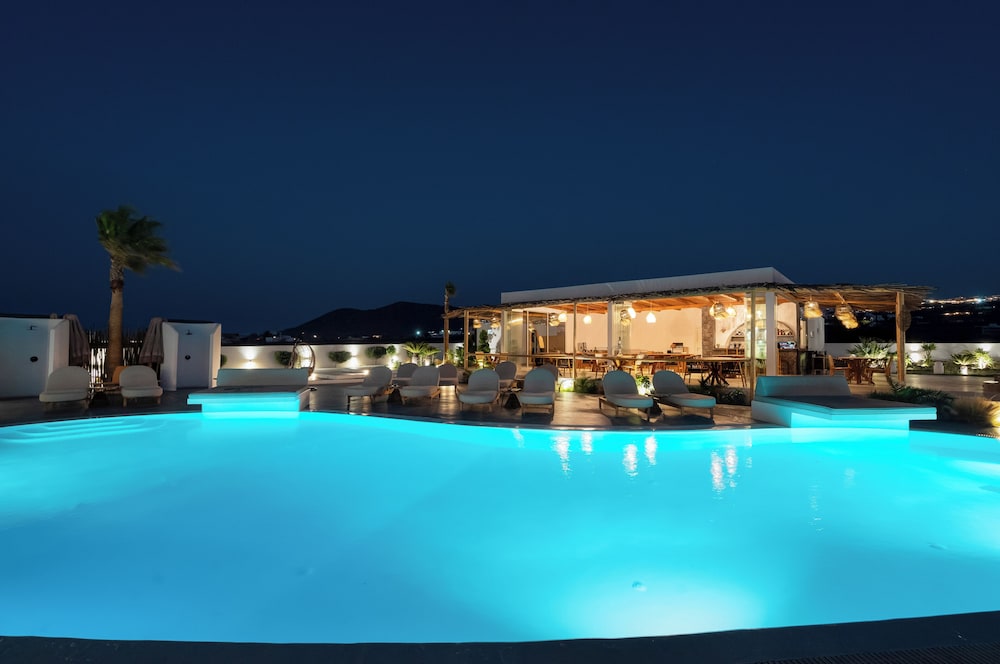 Amethyst Exclusive Suites Oia 5/72