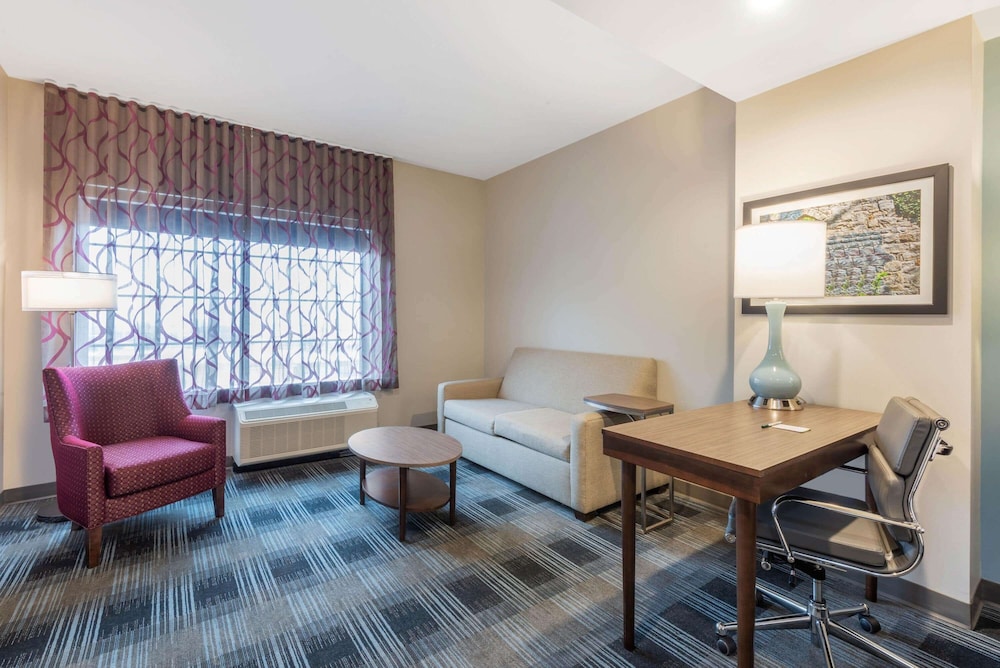 La Quinta Inn & Suites by Wyndham Aberdeen-APG 21/34