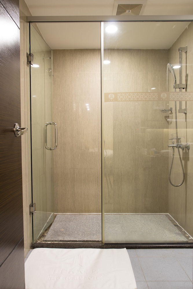 LN New World Hotel 23/46