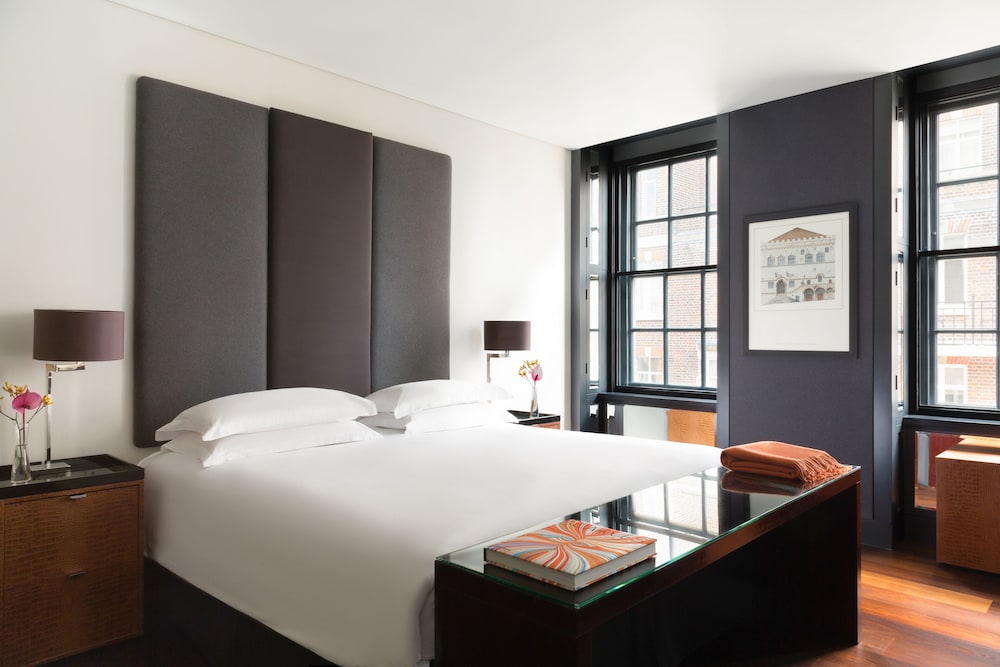 Hyde Park, Suite, Twin Beds, 3 King Beds