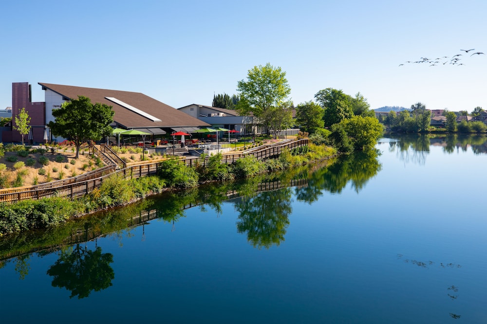 Ruby River Hotel 5/66