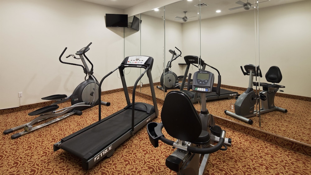 Best Western Cleveland Inn & Suites 6/17