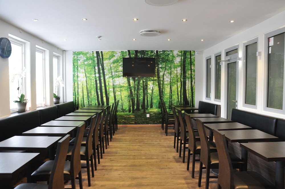 Brunnby Hotel 45/54
