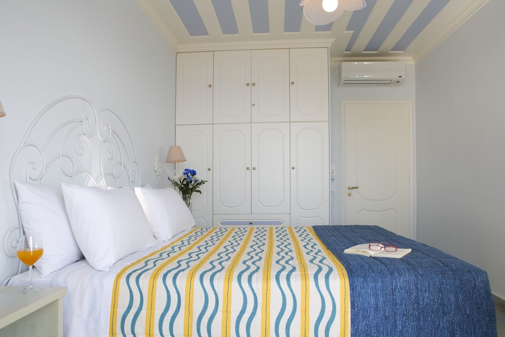 Exanthia Villas 17/50