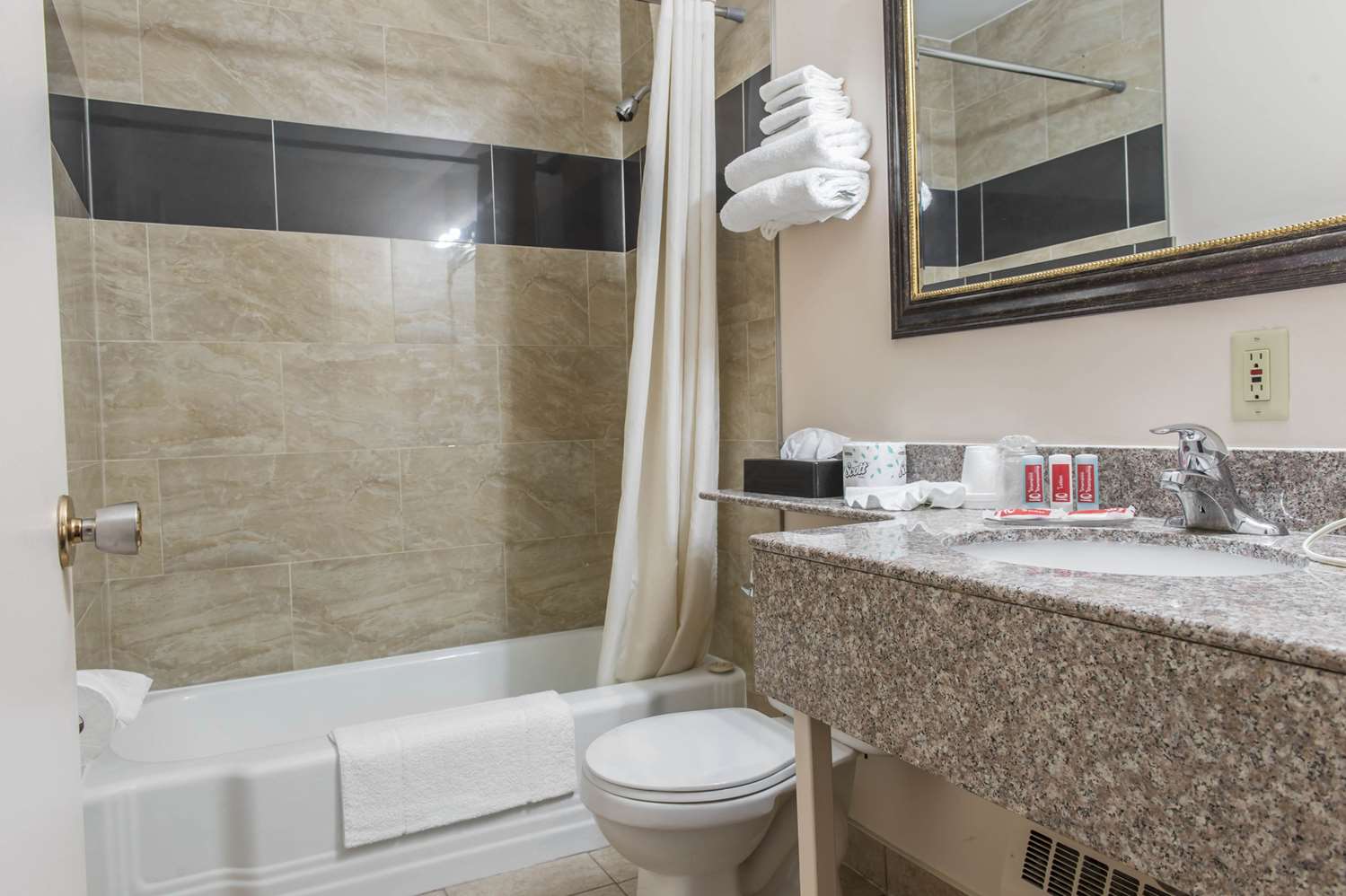 Super 8 by Wyndham Pembroke 15/15