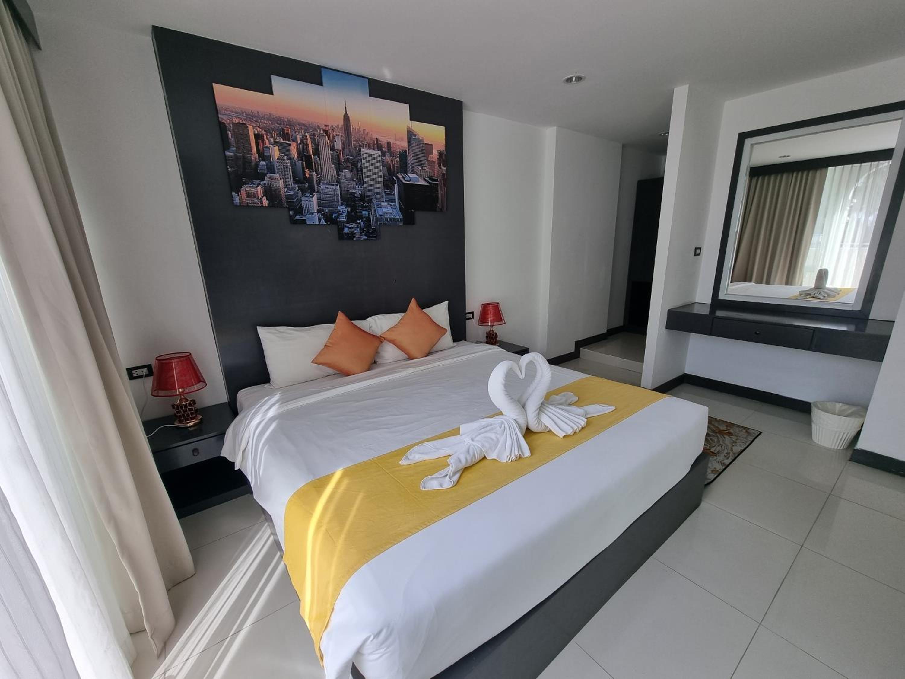 Suite, Private Pool, MODERN LIVING HOTEL 3/9