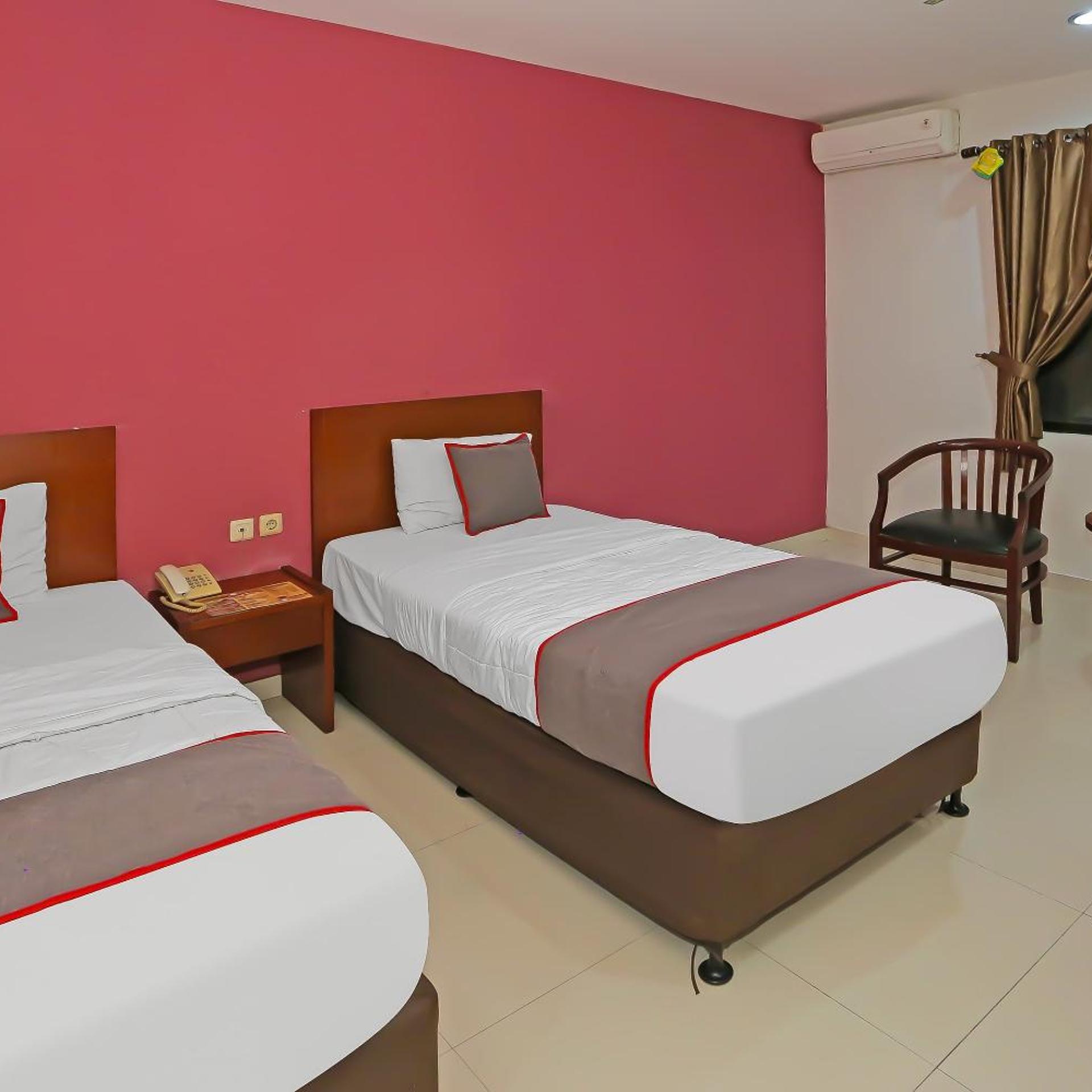 Townhouse OAK Hotel Fiducia Pasar Minggu 23/38