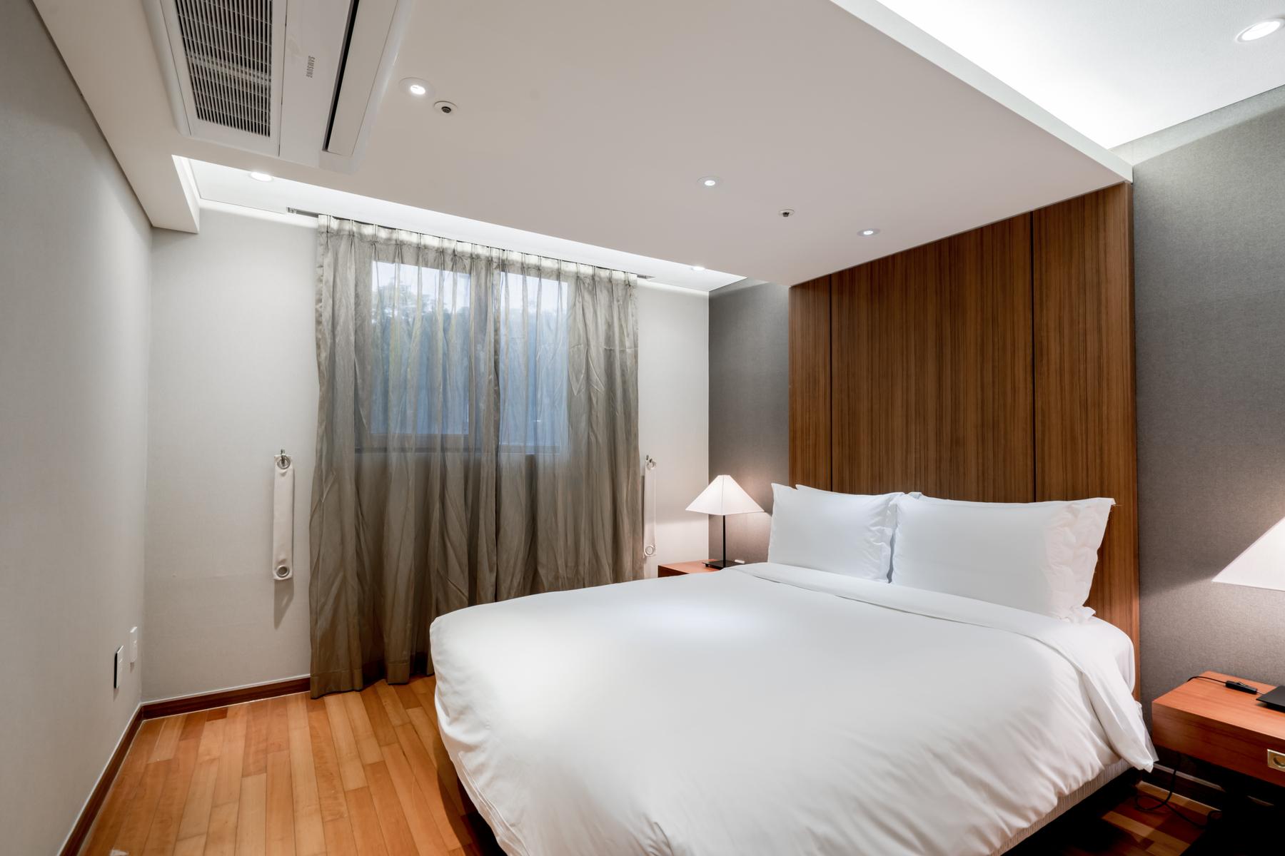 1 BEDROOM, PREMIER, SUITE