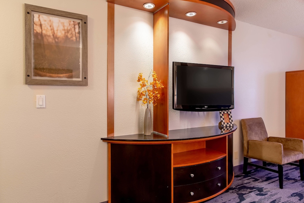Fairfield Inn Suites Minneapolis Eden Prairie 37/40