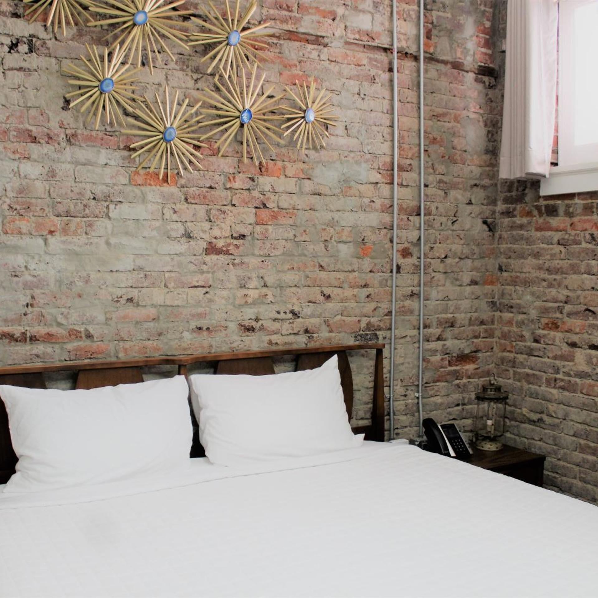 Hotel Hale 7/32