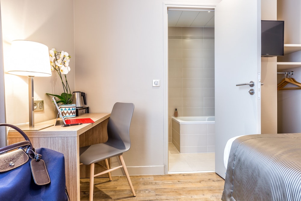 Paris d Issy Hotel Porte de Versailles 24/44