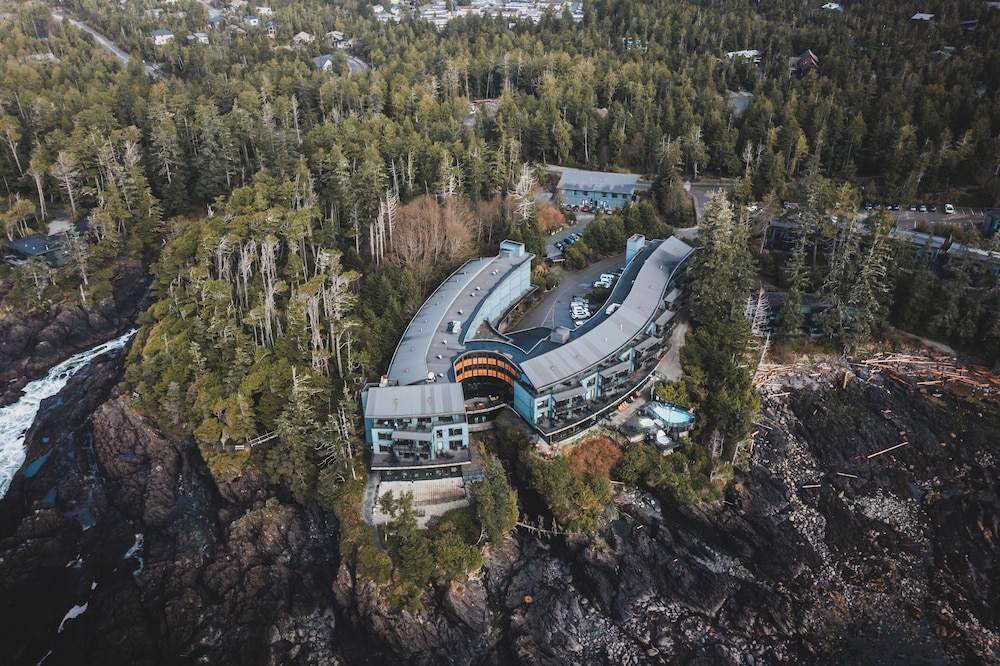 Black Rock Ocean Front Resort 4/69