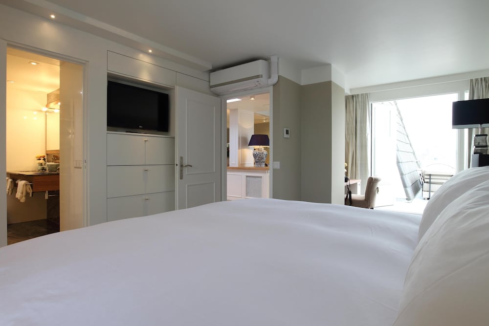 Roof Top, Penthouse Suite, King Bed, Terrace