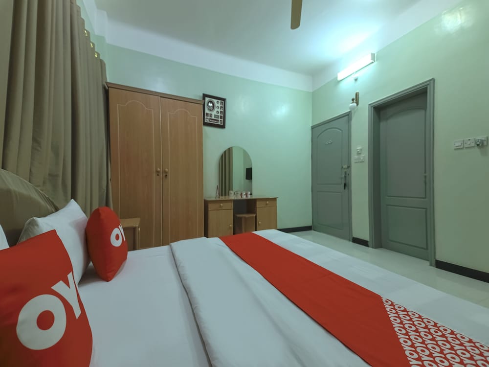 Super OYO 108 Marsa Al Masafar Hotel Apartment 8/21