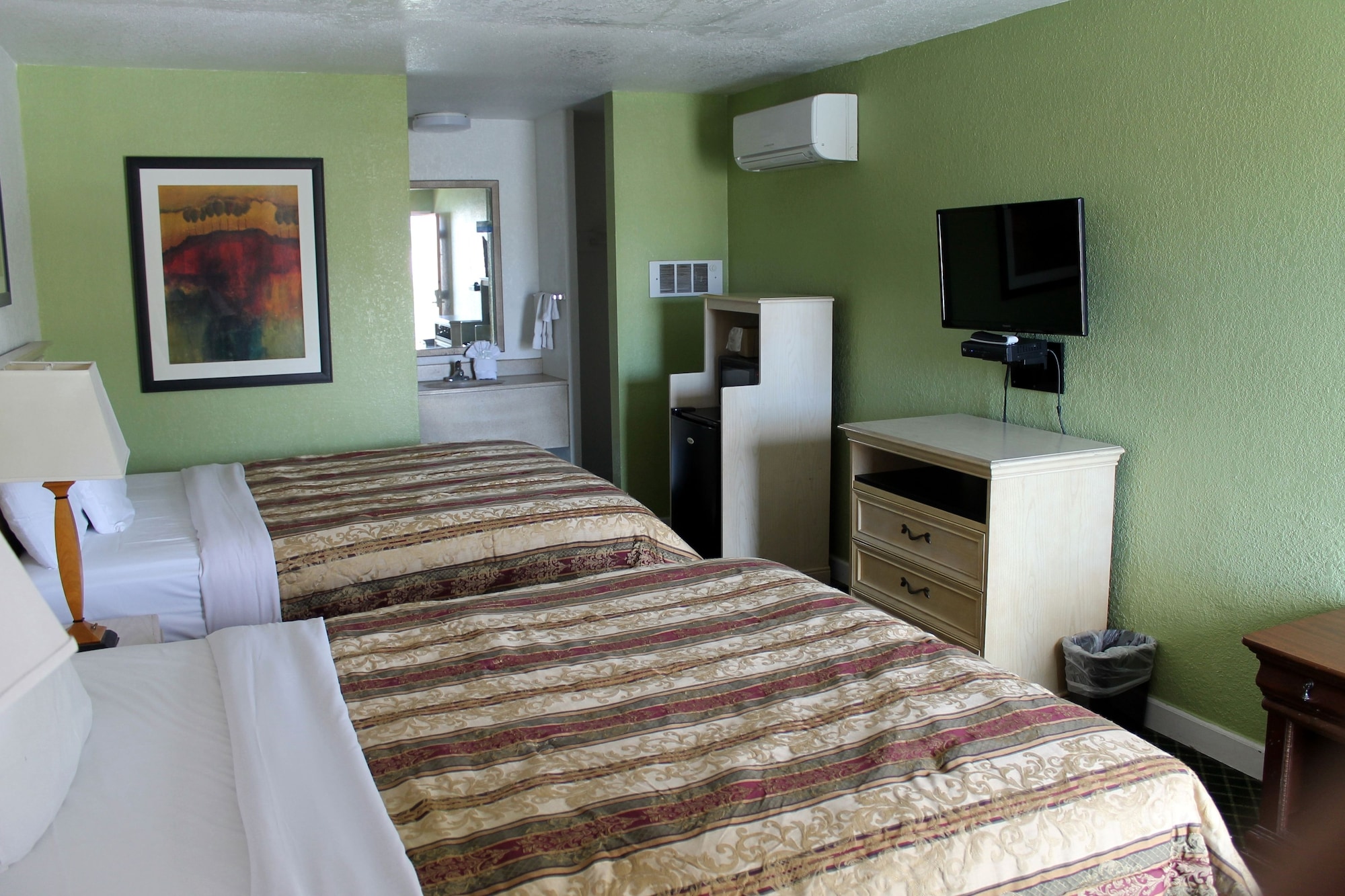 غرفة قياسية بسريرين كوين، Fireside Inn Santa Cruz 4/8