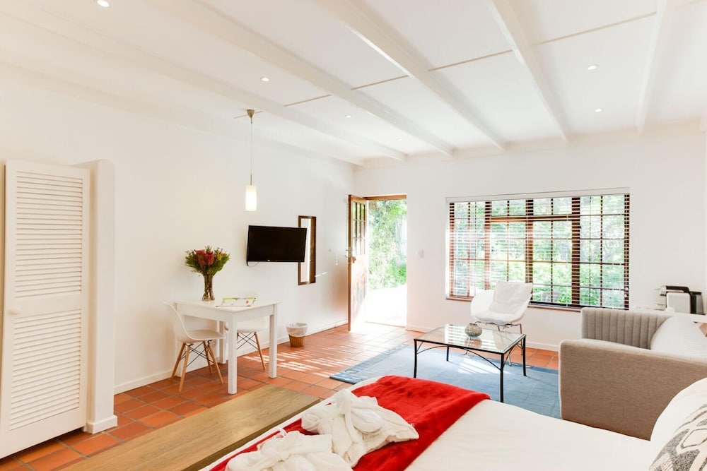 Albourne Guesthouse 25/48