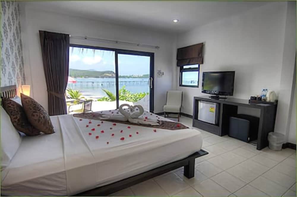 Samui Pier Beach Front Resort 32/80