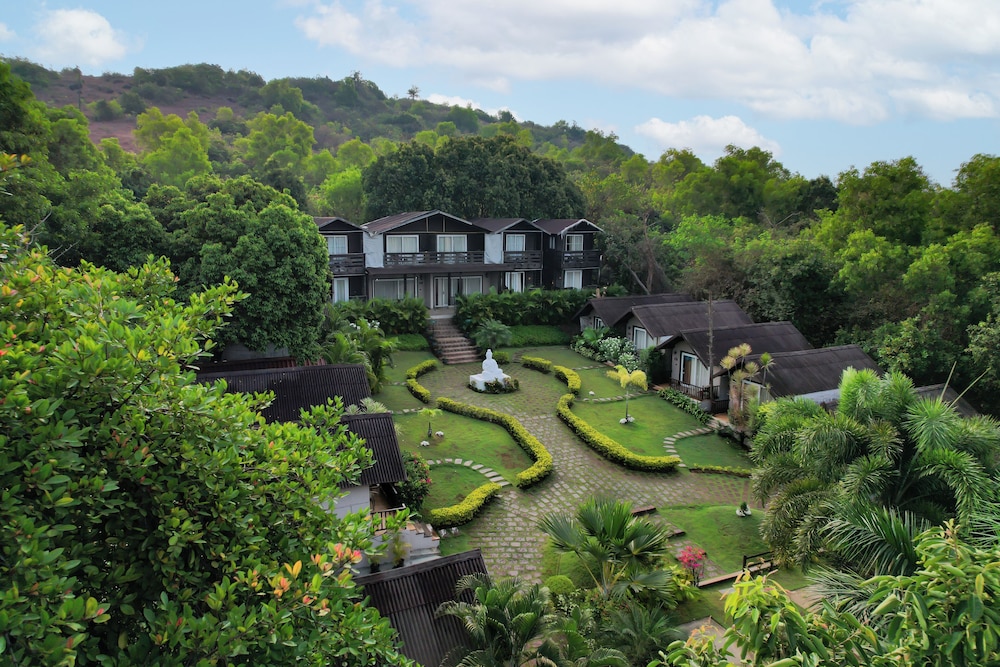 Stone Wood Resort & Spa 34/50