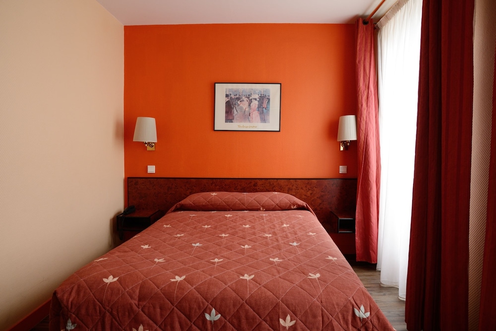 ROOM, SINGLE