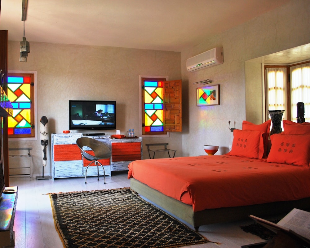 Casa Taos 24/47
