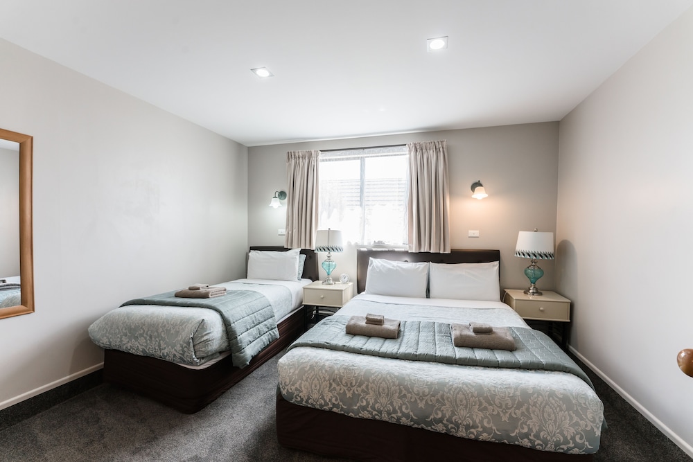 1 BEDROOM, PREMIUM, APARTMENT