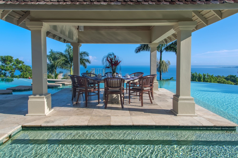 Silent Waters Villa 8/40