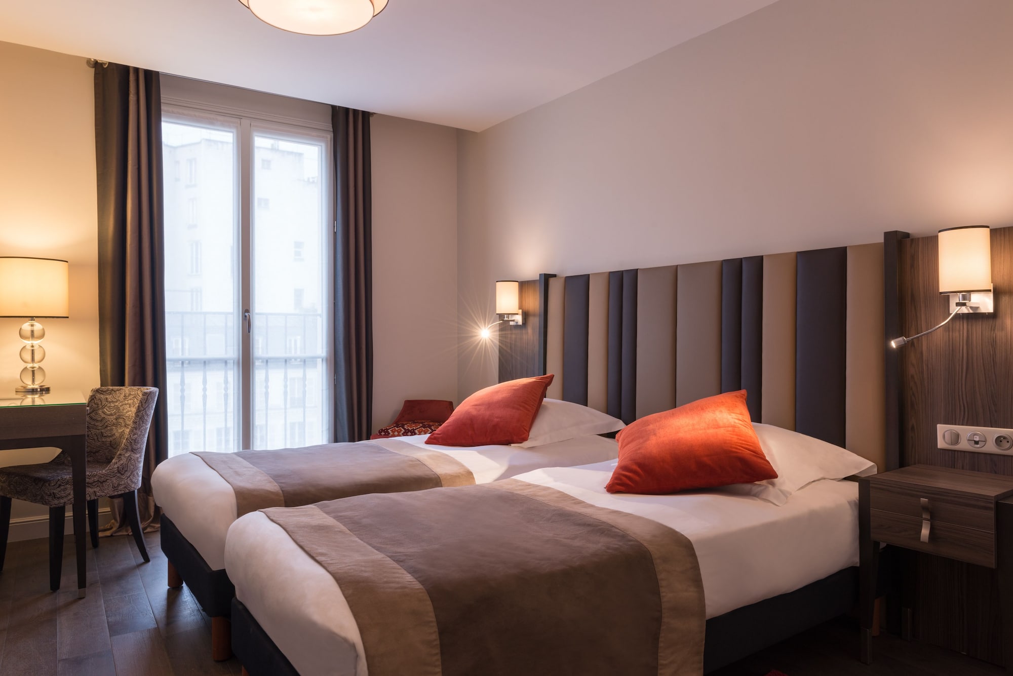 SUPERIOR, DOUBLE BED