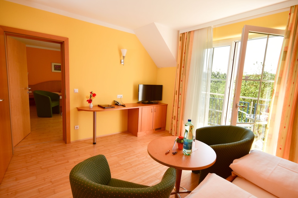 Golf & Therme Sonnepension 19/38