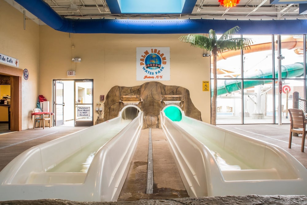 Quality Inn Suites Palm Island Indoor Waterpark 36/67
