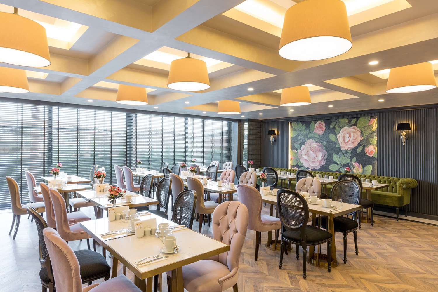 DoubleTree by Hilton Izmir Airport 60/85