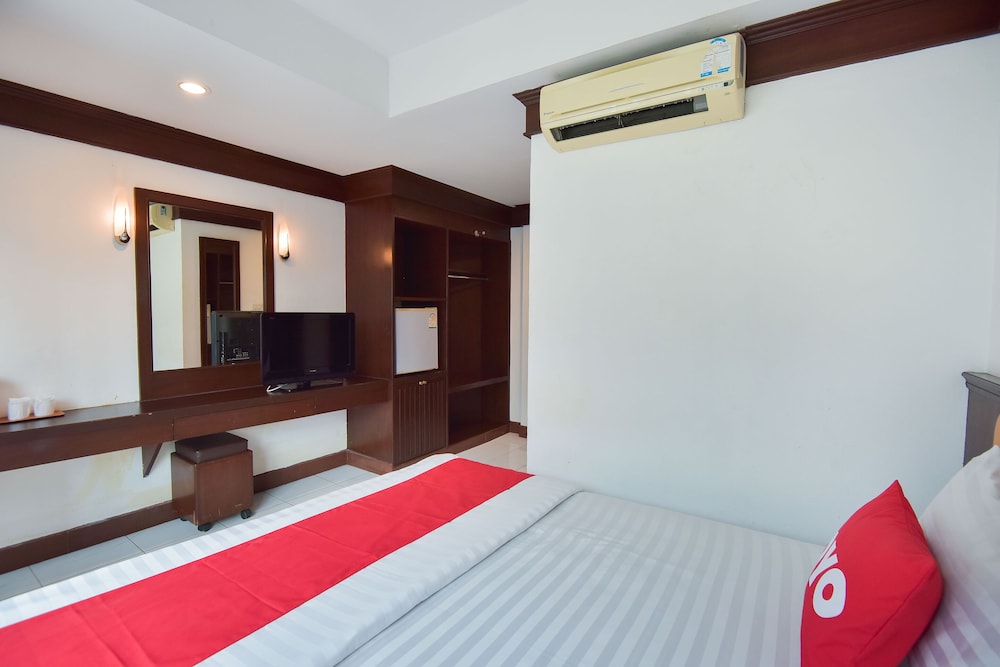 OYO 389 Sira Boutique Residence Phuket 10/28
