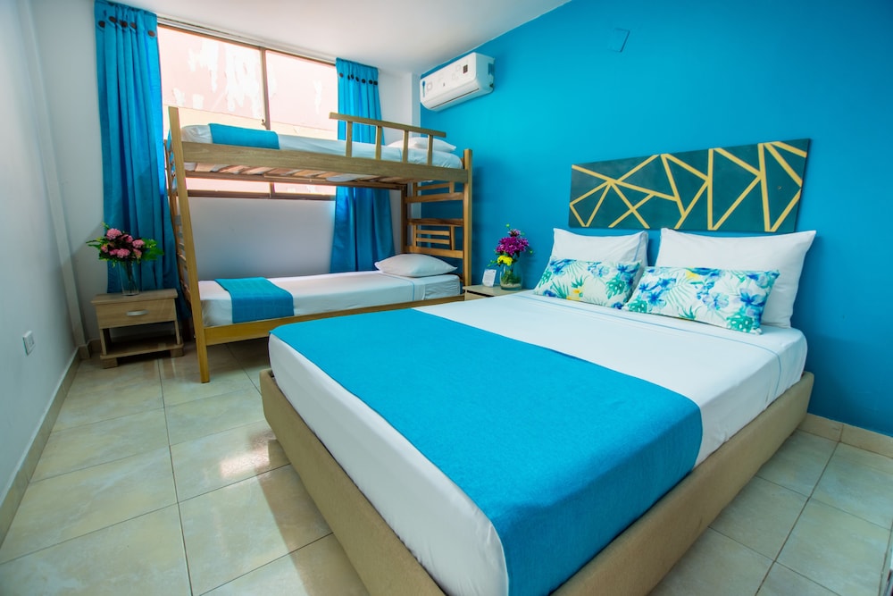 Hotel Taybo Beach 37/83