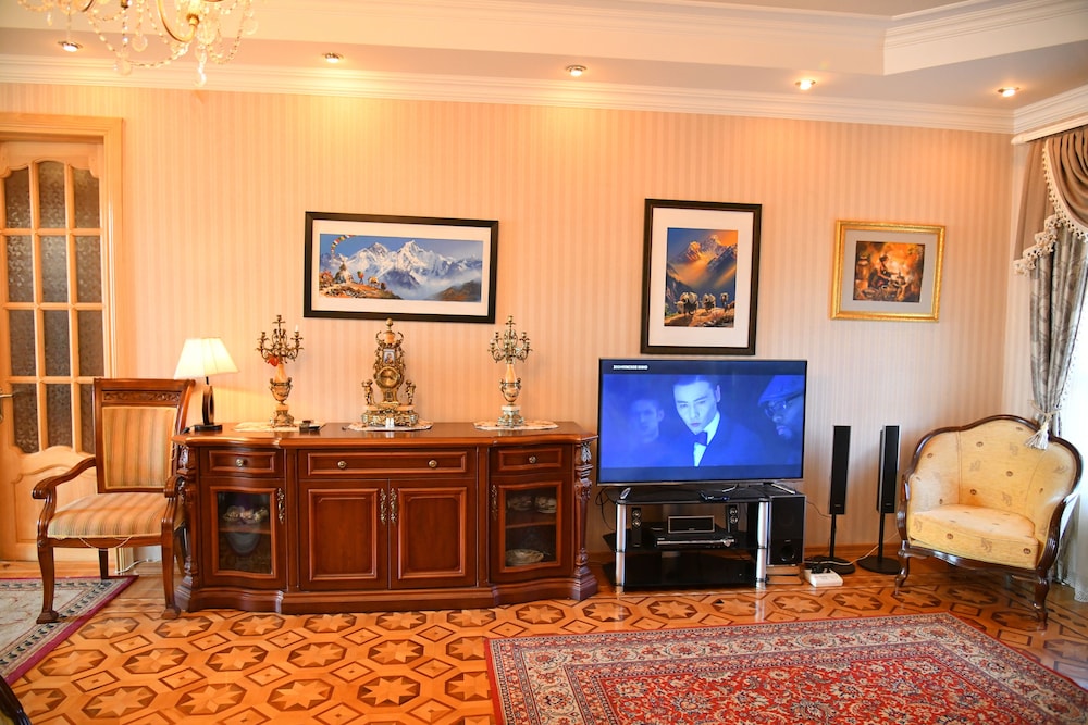 Guest House Caucasus 32/48