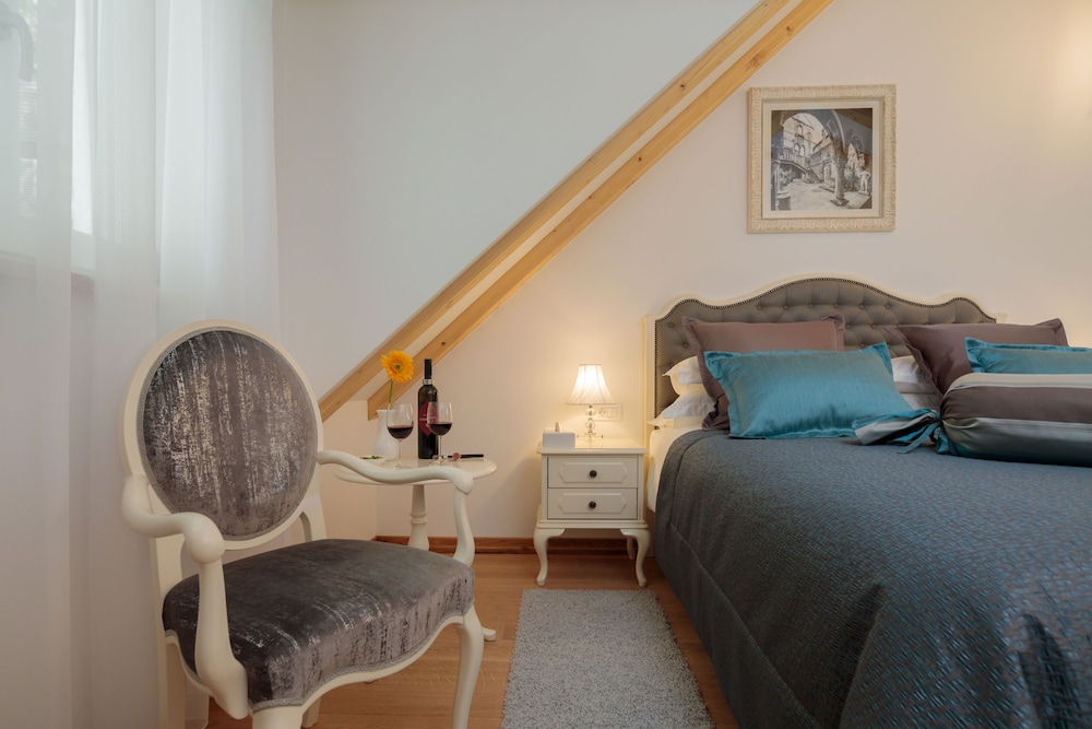 Luxury, Double Bed, Attic