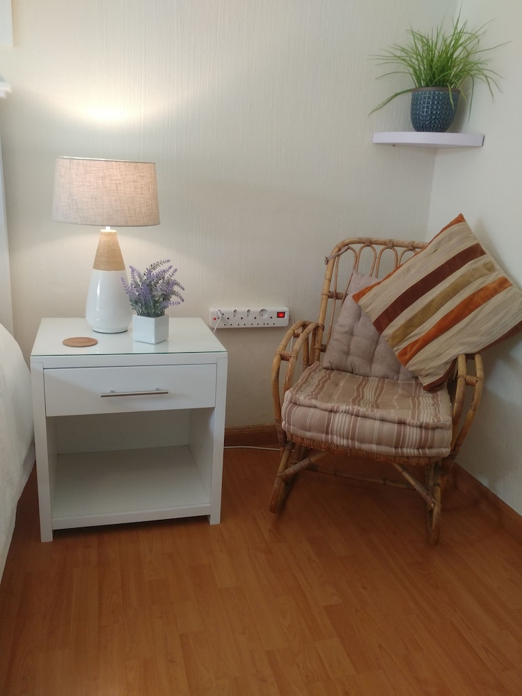 Pepper Tree Bnb 36/50